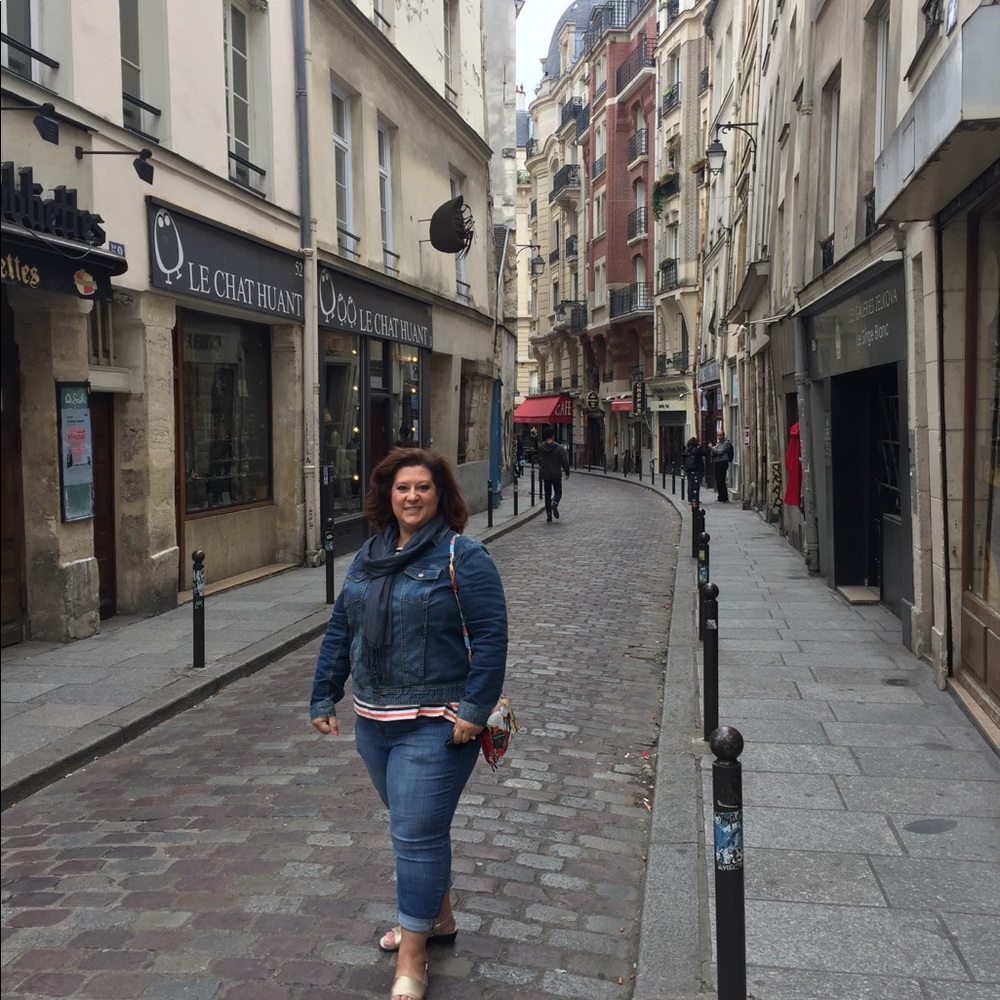 Meet your Posher, Andrea